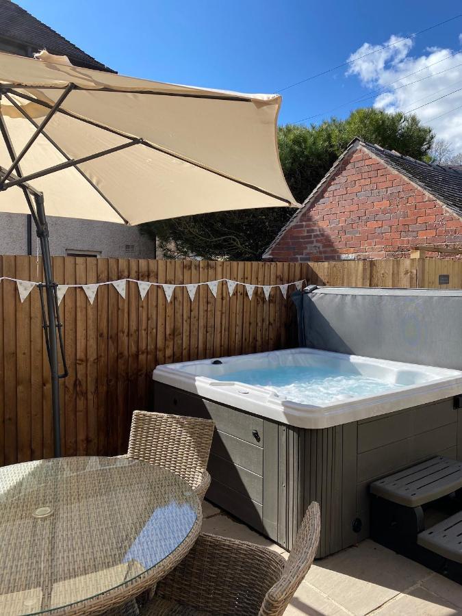 Rustic Retreats Jacks Cottage With Hot Tub & Alpaca Walking Experiences ماتلوك المظهر الخارجي الصورة